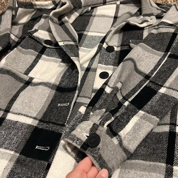 Black/Gray plaid shacket full length Small - Picture 4 of 4